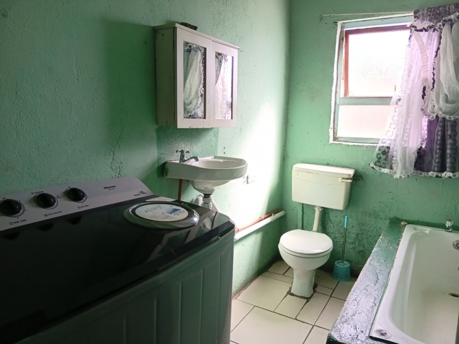 3 Bedroom Property for Sale in Electric City Western Cape